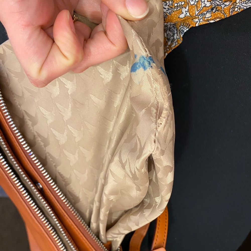 Tear in lo & sons the pearl bag for more photos